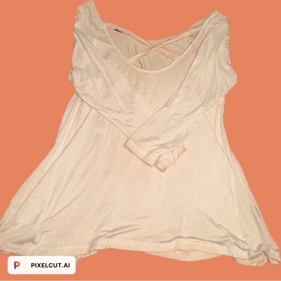 American Eagle Outfitters Soft & Sexy Tee - Picture 2 of 3